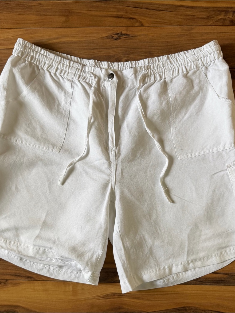 Stephanie Rogers White Women’s Elastic Drawstring Cargo Shorts